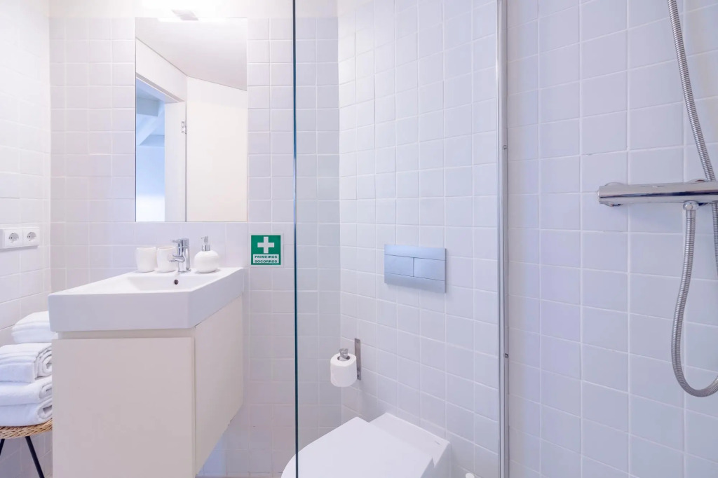 Taipas-11 in Oporto With 2 Bedrooms and 1 Bathrooms