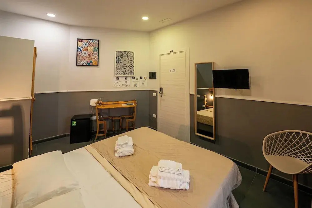 GREROS TOLEDO H. by Clapa Group dislocated hospitality