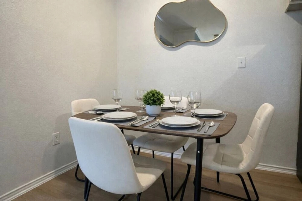 2713 Kathrynln2 Plano 1BR