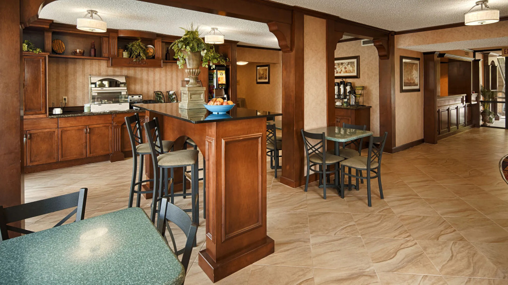 Quality Inn & Suites West Helena