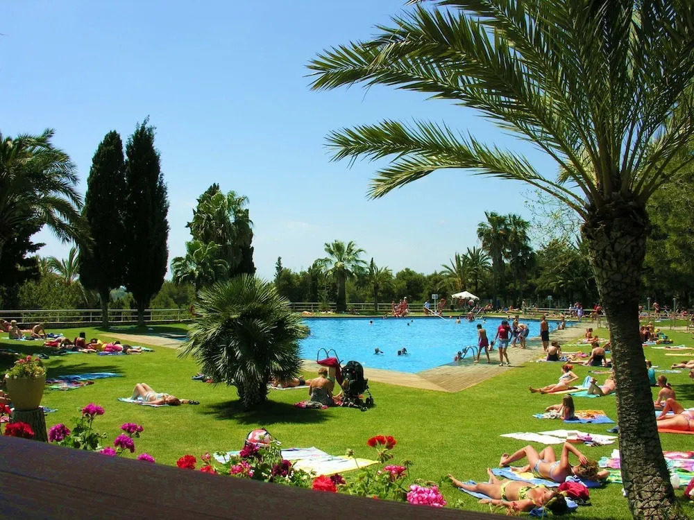 Happy Camp Mobile Homes in Parc de Vacances Vilanova Park