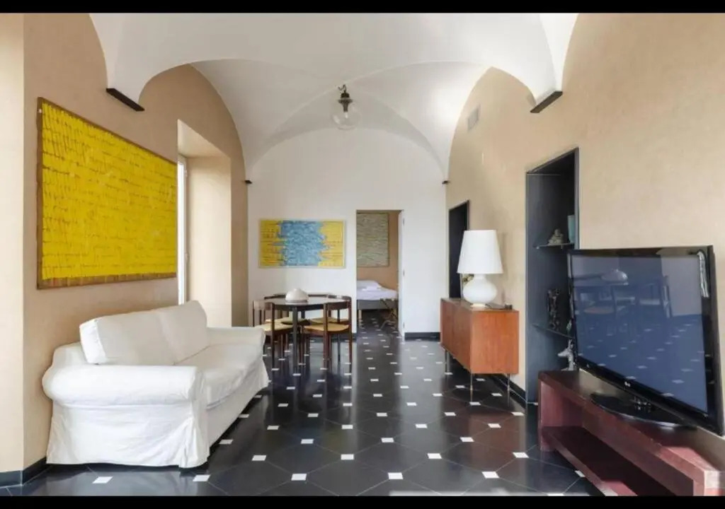 JOIVY Exclusive 3-bedroom flat near Cathedral of Genoa