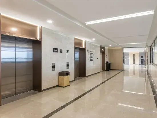 Atour Hotel Xian International Port Area