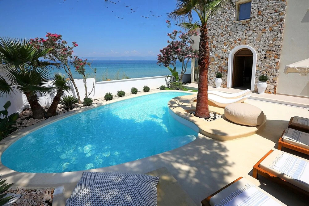 Byblos Aqua, The Amazing Sea Front Villa