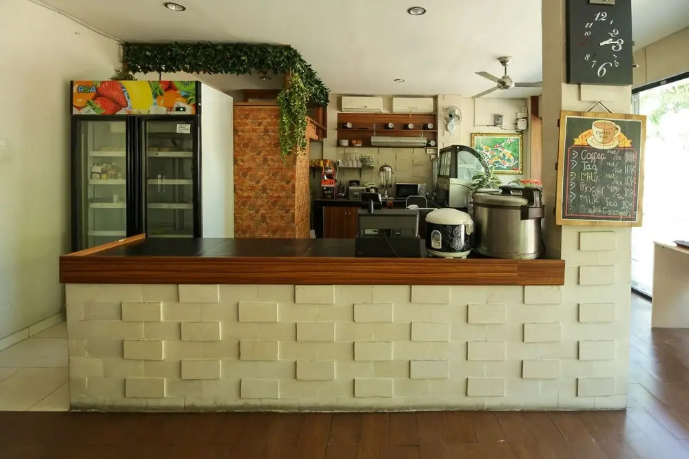 OYO 734 Tuban Torres Accomodation