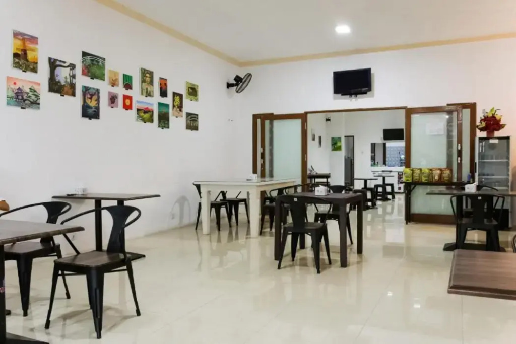 RedDoorz Near RS Islam Faisal Makassar(RedDoorz near RS Islam Faisal Makassar)