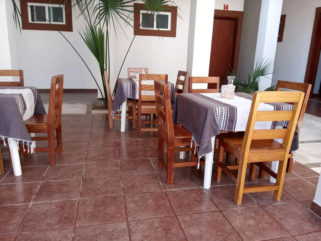 Hotel D Abril