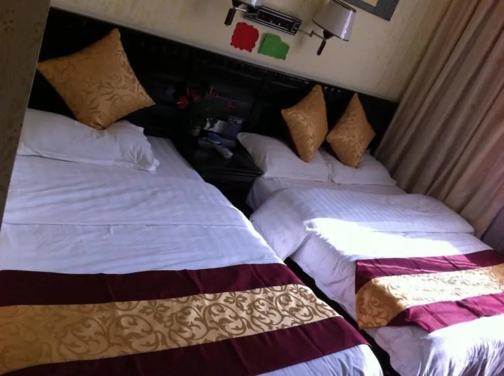 Bai Jia Le Theme Hotel