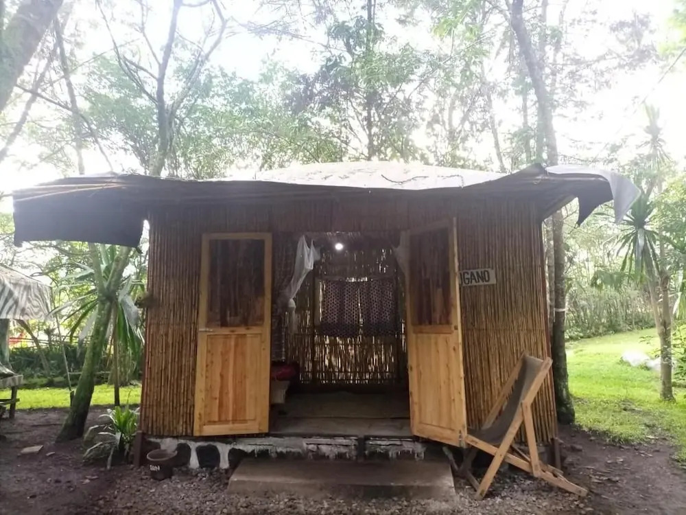 Red Rocks Rwanda - Bamboo Cottage