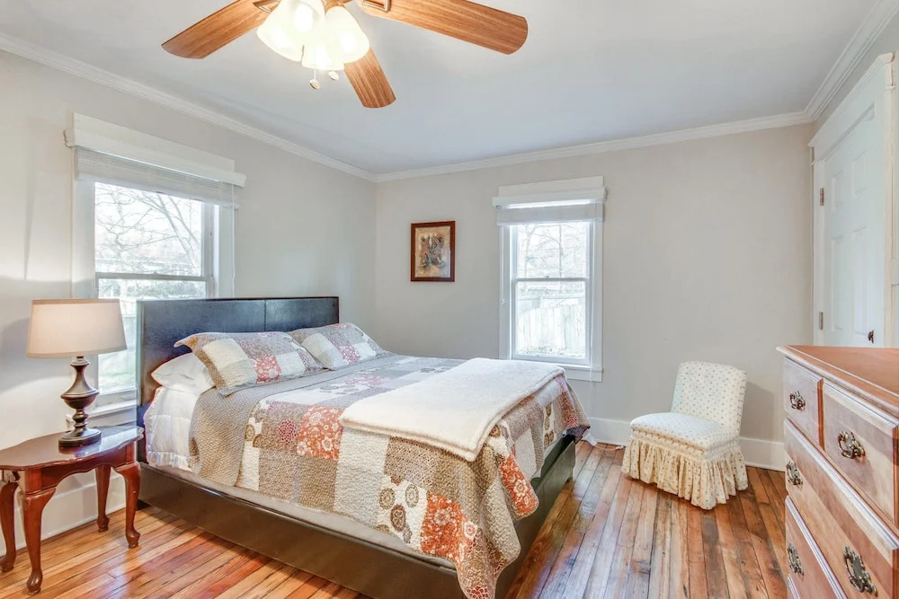 3Br 3BA Historic Remodeled House Downtown Nashville by RedAwning