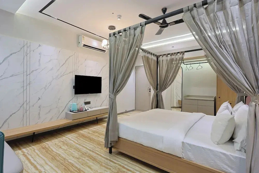 Hotel Shiv Vatika, Vesu