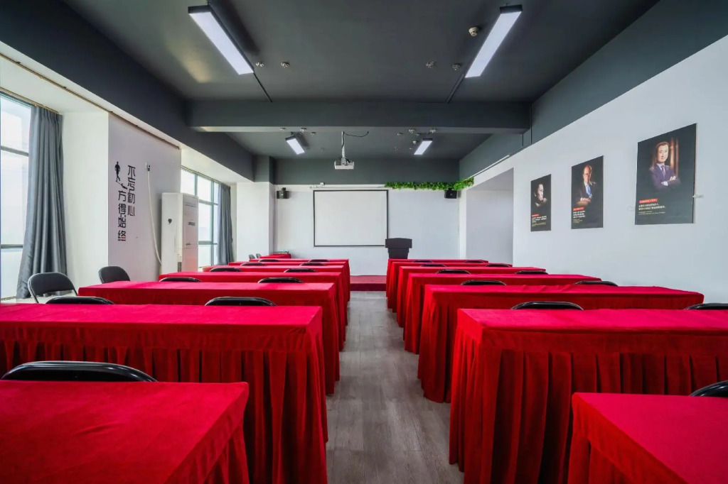 Liangde Hotel (Shenzhen Shajing Houting Subway Station)