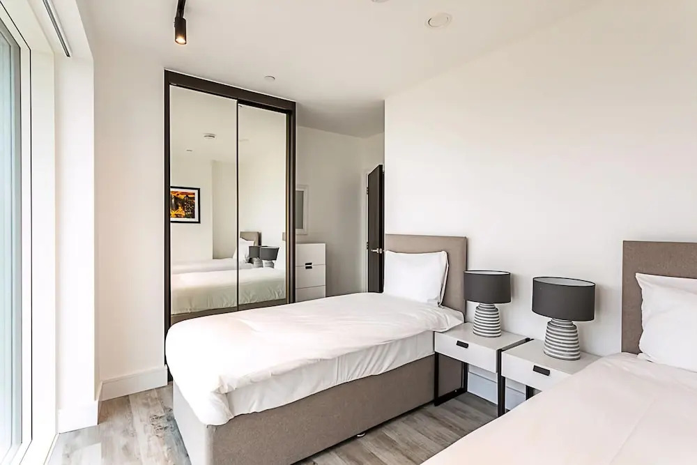 Icon Tower Flat III