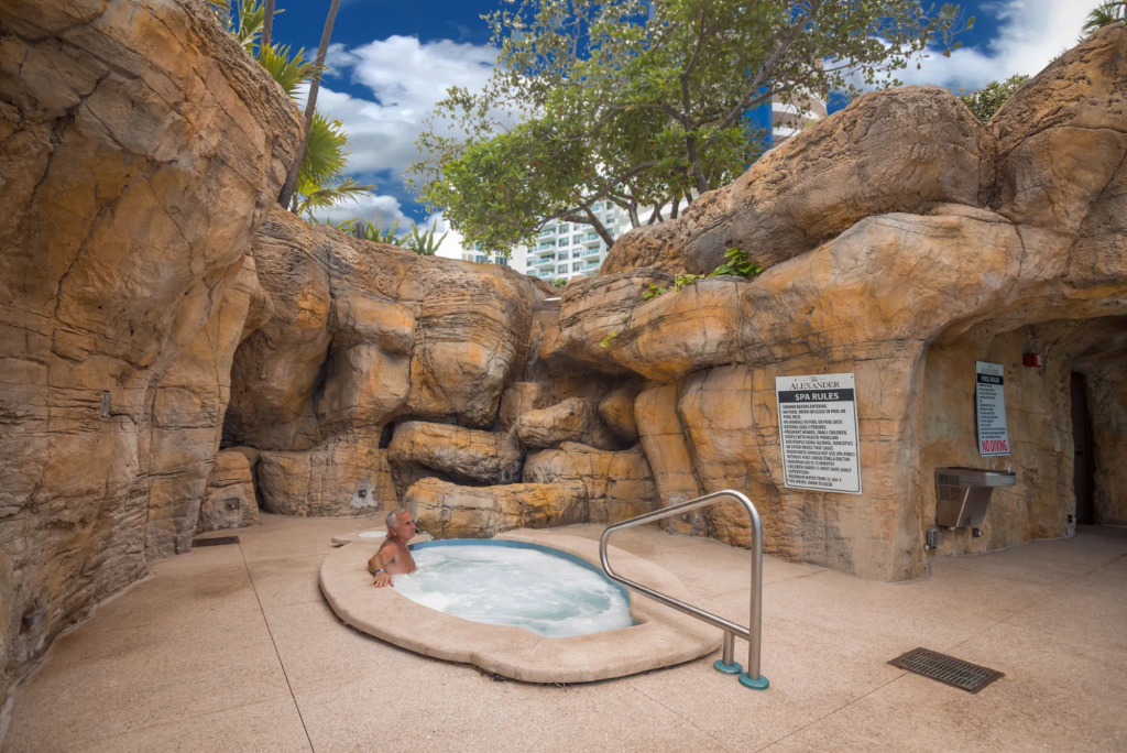 Deluxe Apartments by South Florida Vacations