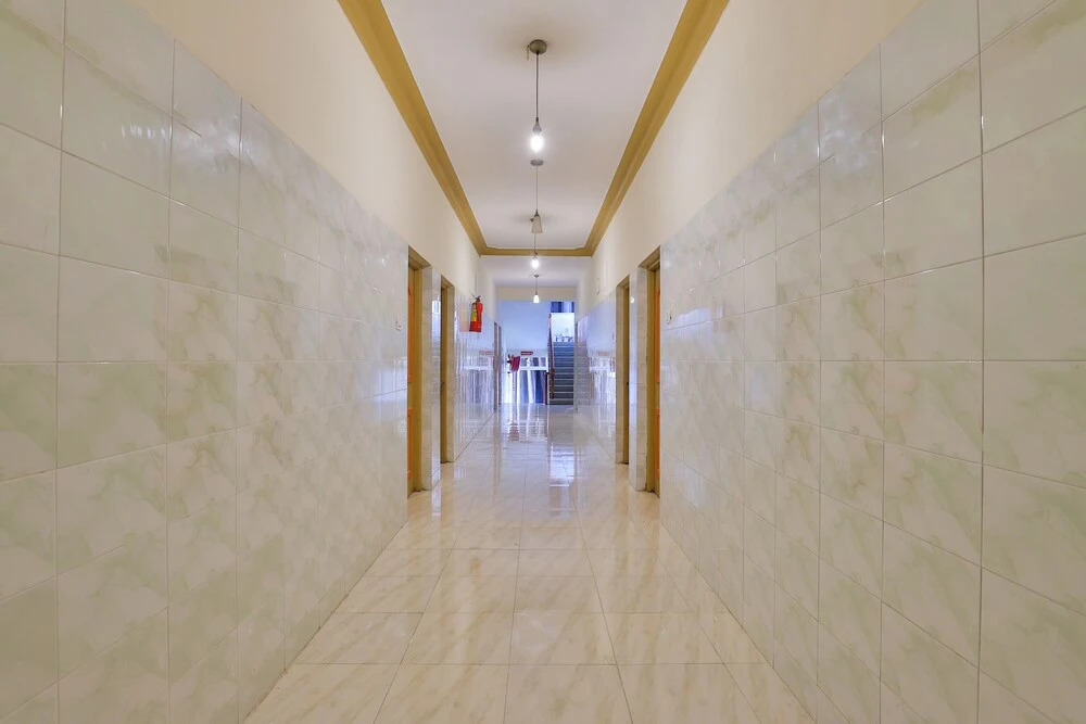 Collection O 18385 Hotel Triveni