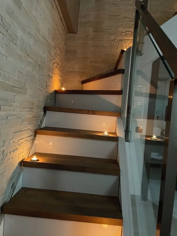 LUXSUITES
