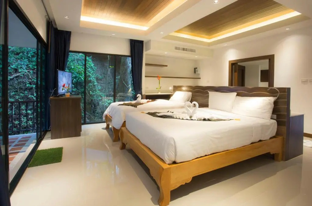 Rock and Tree House Resort
