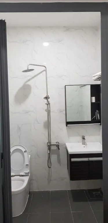 Hai Lam Hotel by OYO Rooms