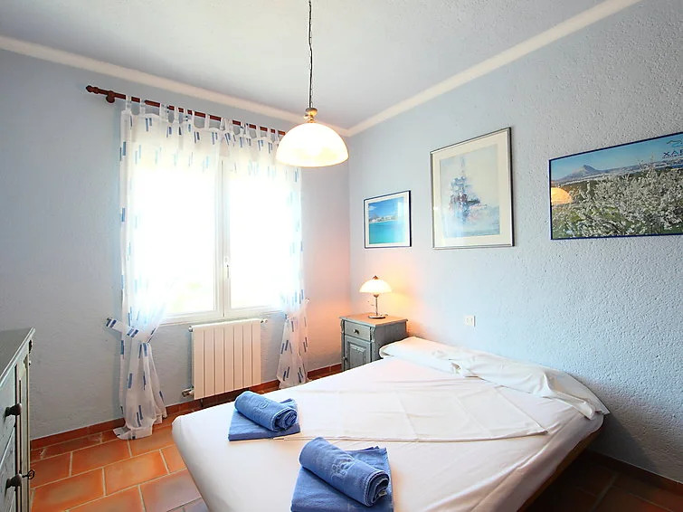 Holiday Home Sara by Interhome