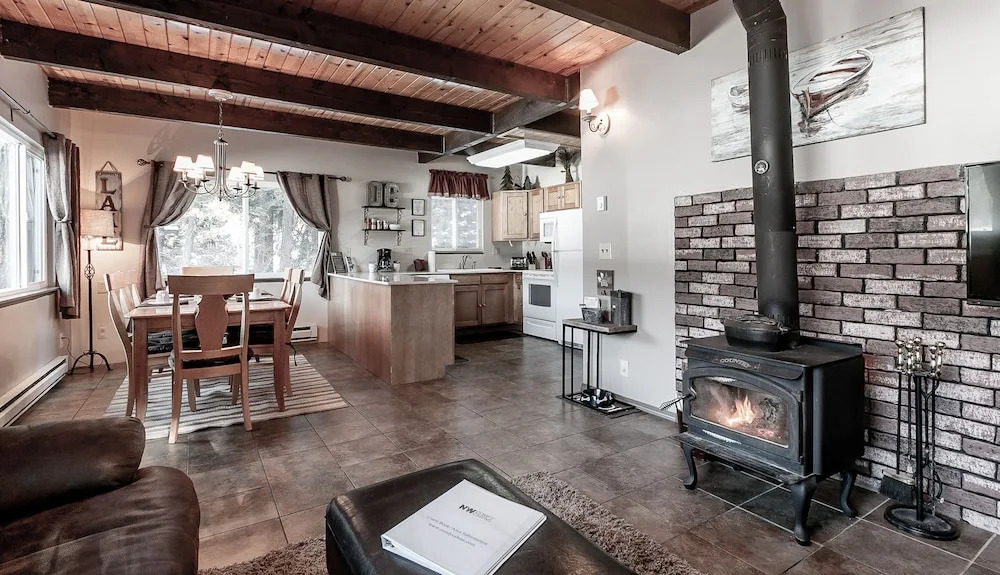 Otter Chalet on Fish Lake Cabin Rental