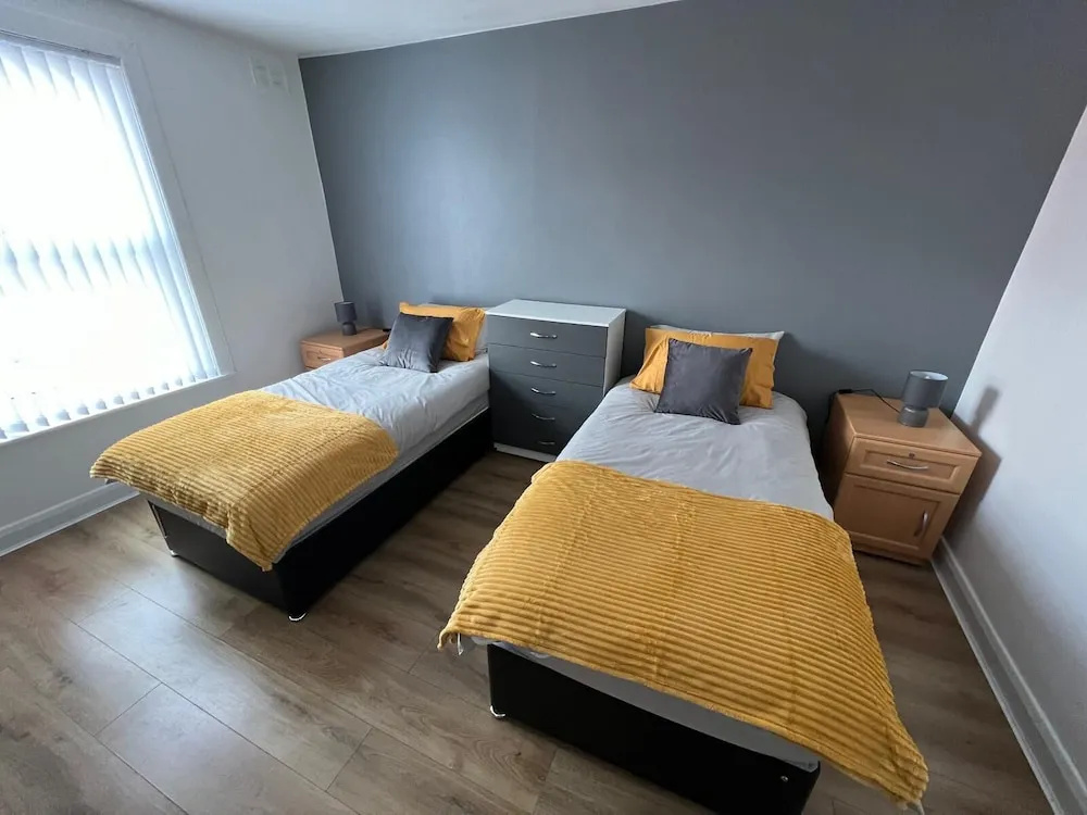City Escape - Charming 2-bed House