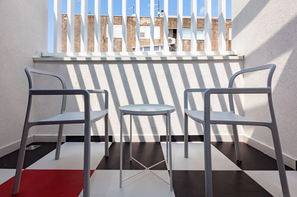 SUBTUB Hostel Makarska