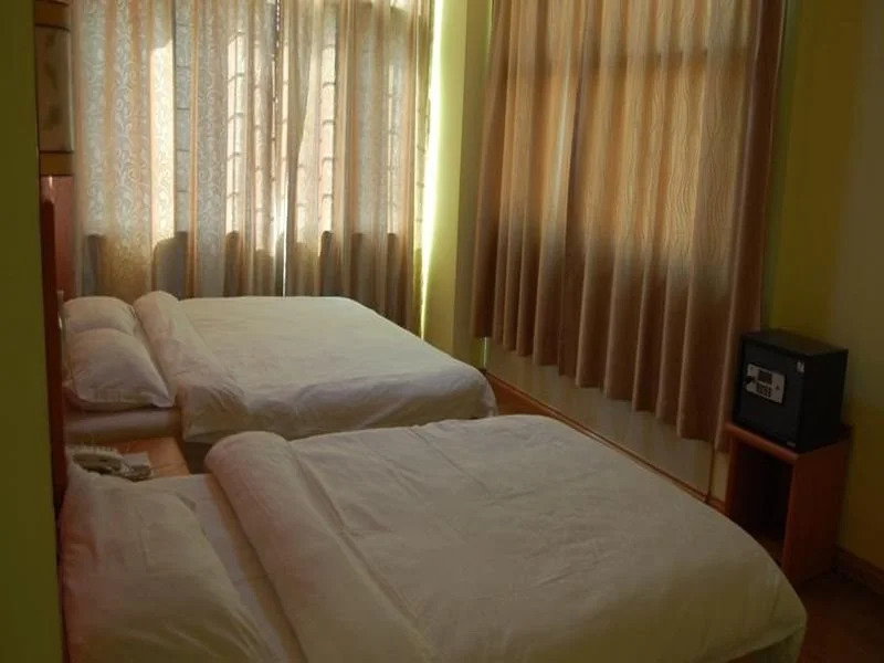 New Aye Yar Hotel