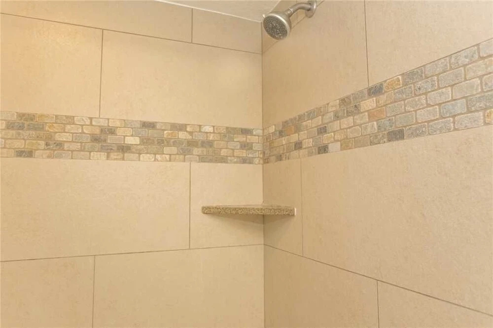 Maui Banyan H407 - One Bedroom Condo with Ocean View