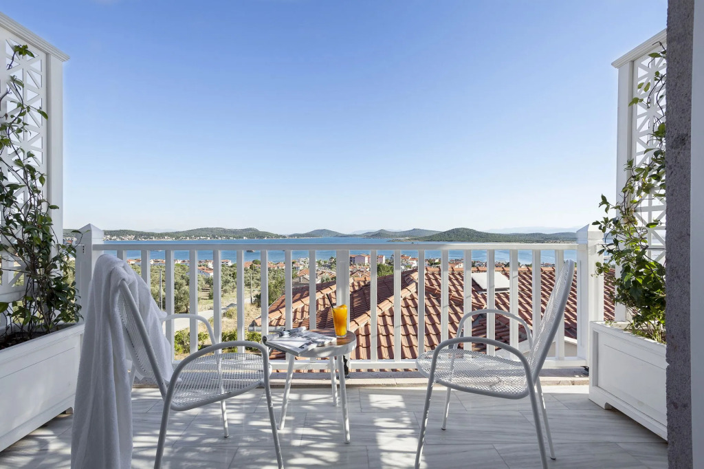 Cunda Piano Otel