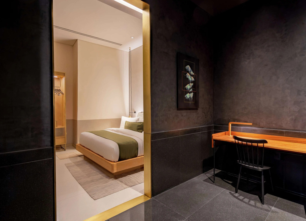 Umbral, Curio Collection By Hilton