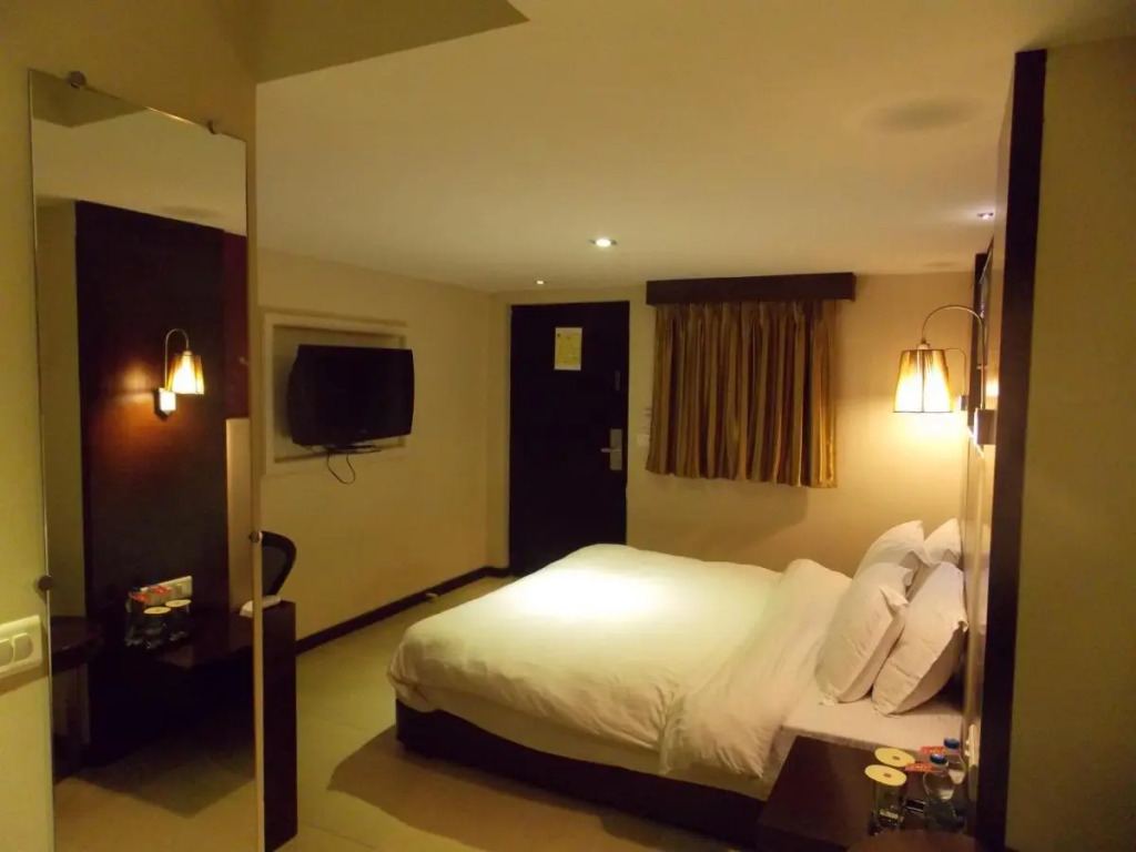 Lords Plaza, Surat