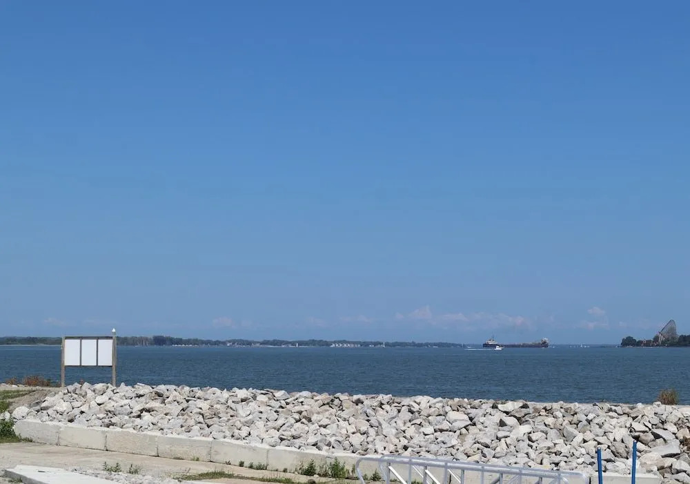 Bayfront Resort at Cross View