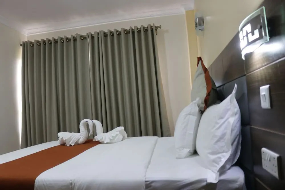 Buraha Zenoni Hotel and Resort