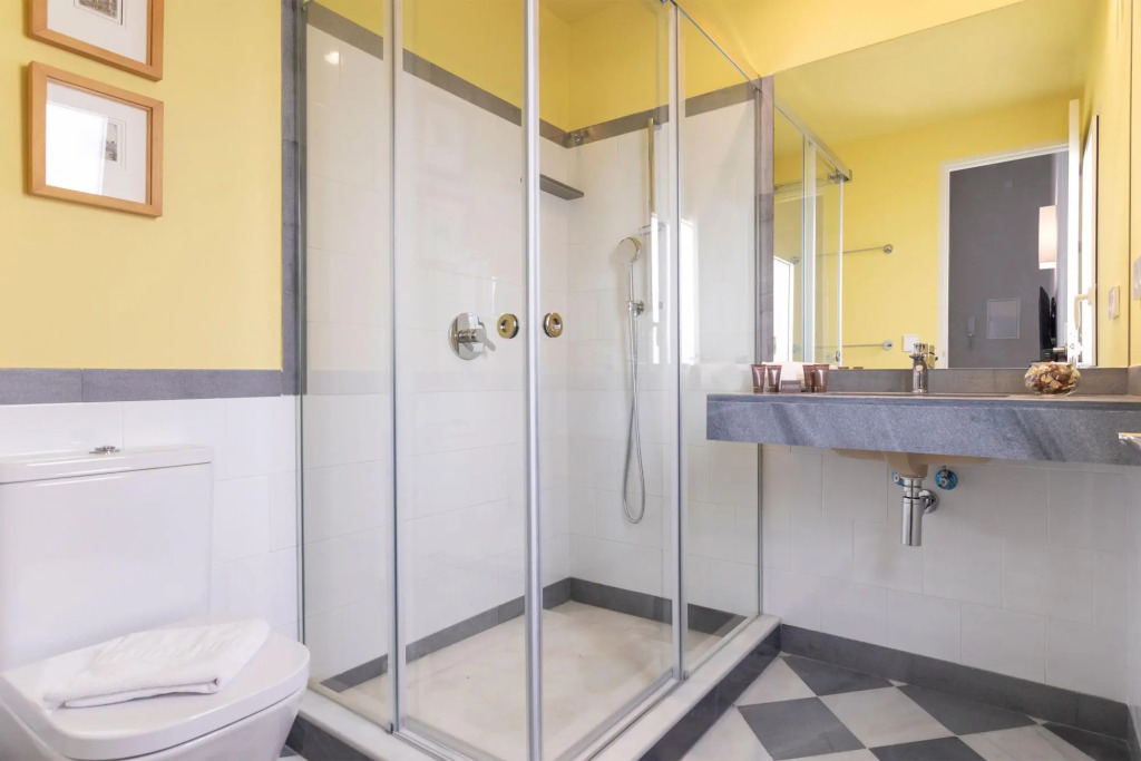 Genteel Home San Laureano V