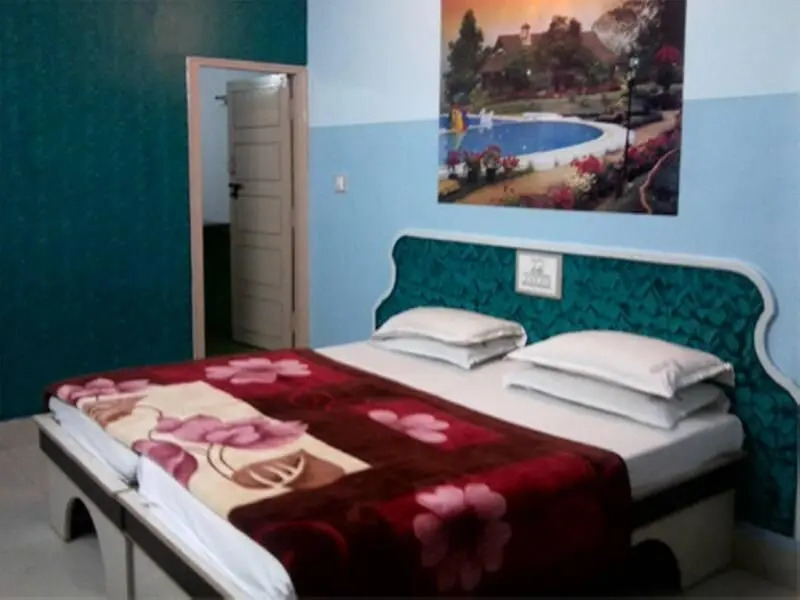 Hotel Rajmahal