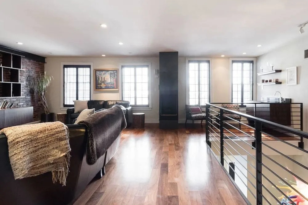 Million-dollar Celebrity Mansion in Old City