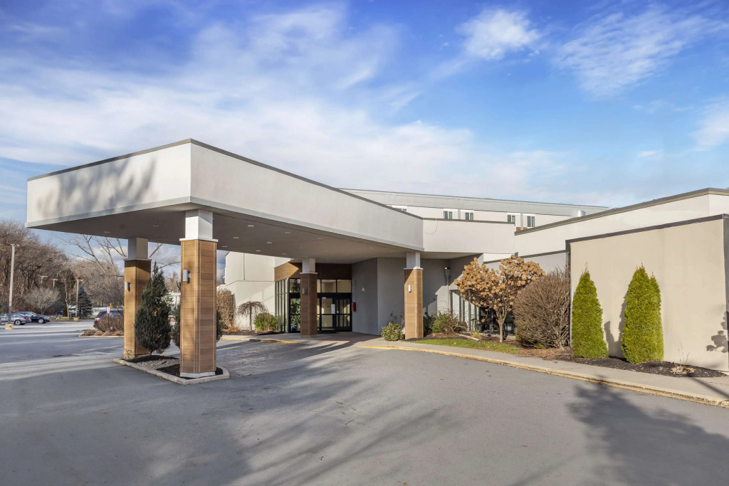 Best Western Plus New Englander
