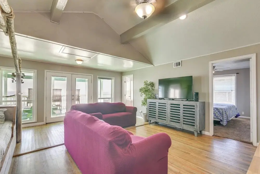 Great for Groups: Oceanfront Surfside Beach Home!