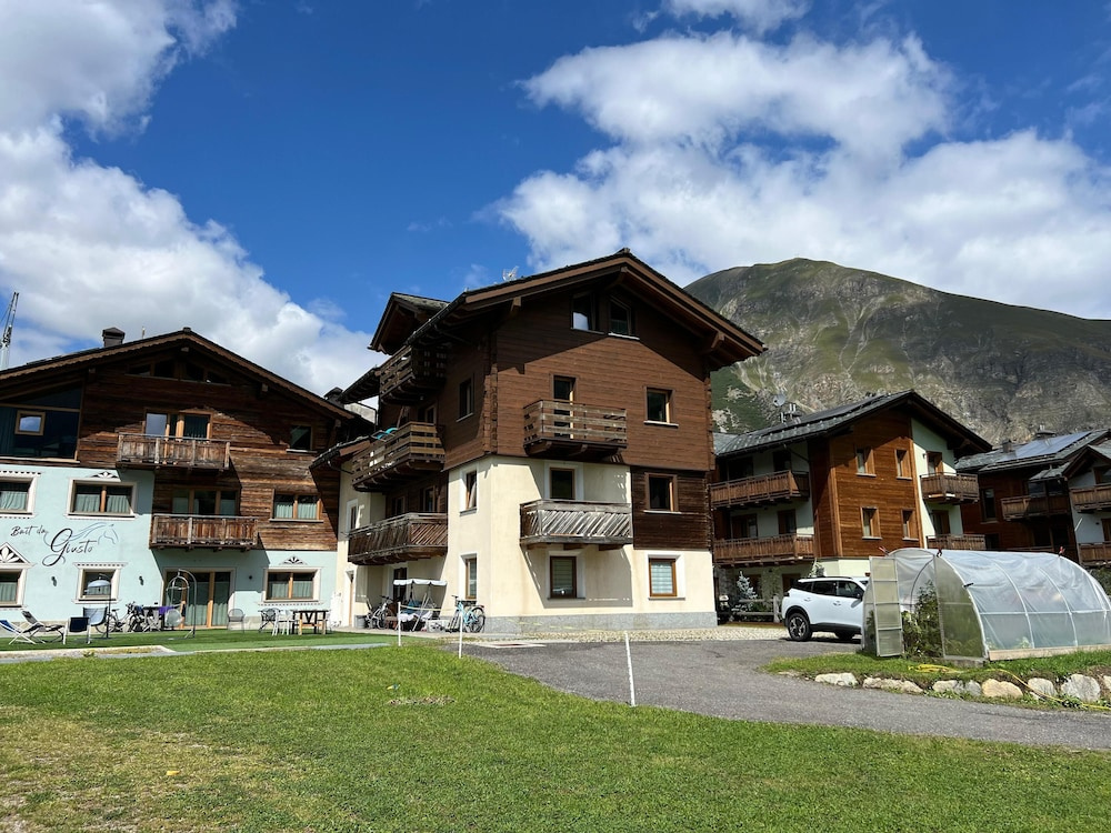 Casa Severina