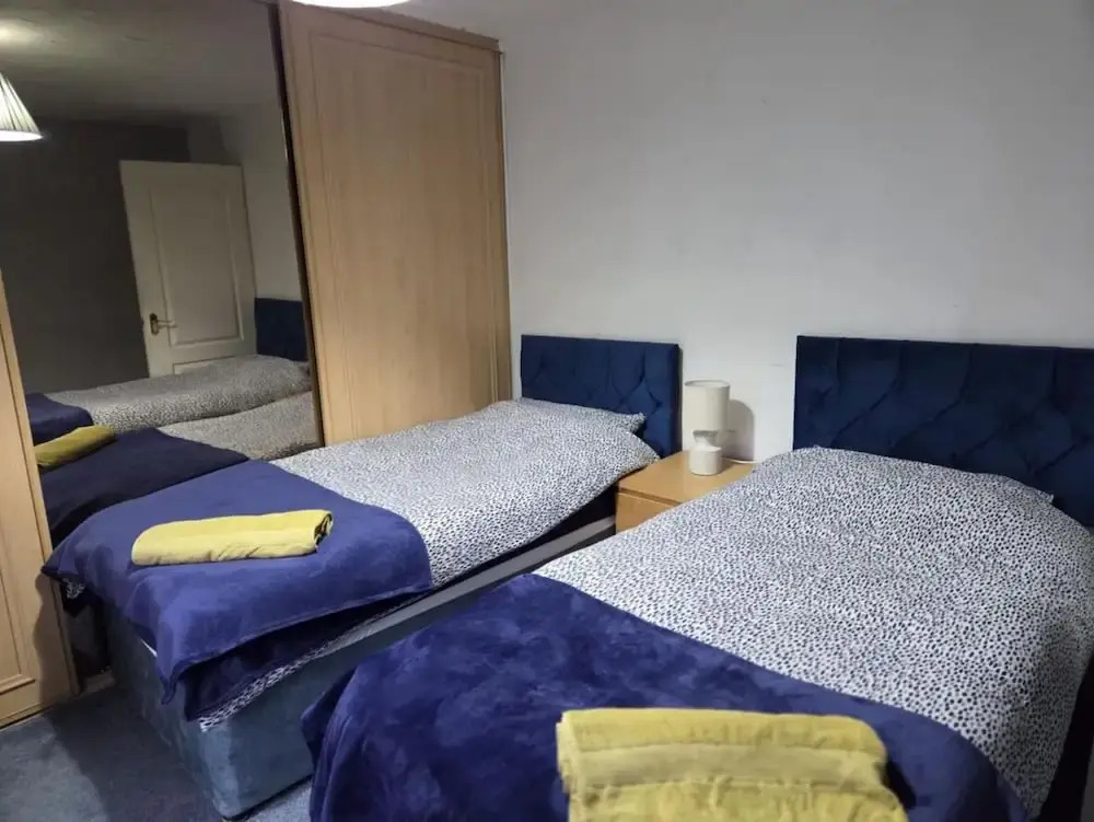 3 Bedroom House Ideal for Contractors Sleeps 6