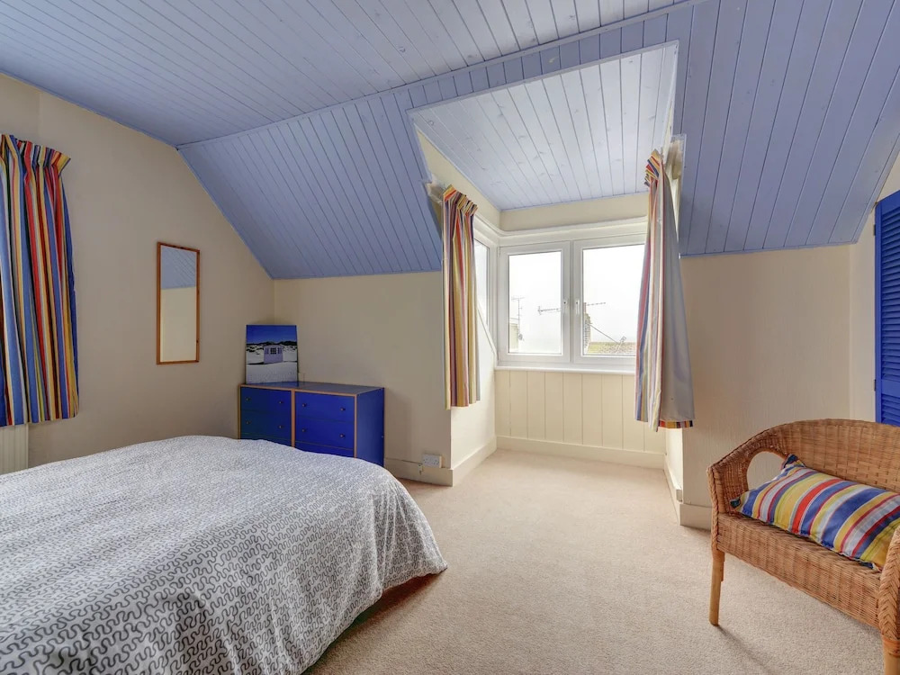Calm Holiday Home in Broadstairs Kent with BBQ