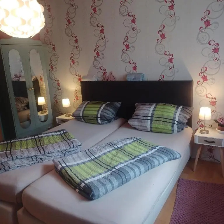 Zimmer und Apartment Rosi