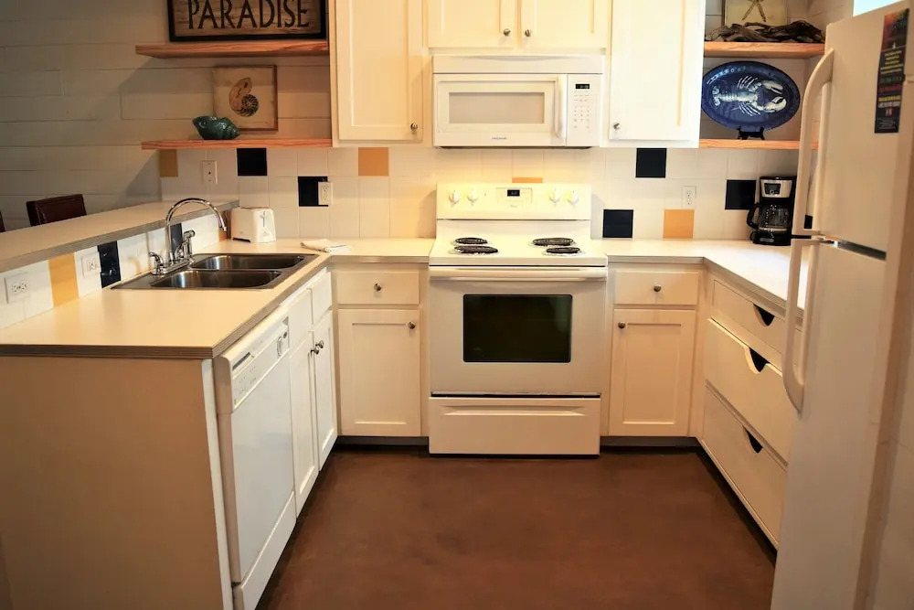 The Commons #202 - Three Bedroom Townhome