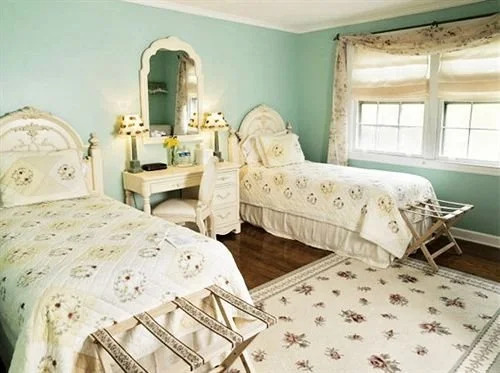 The Brentwood Bed and Breakfast