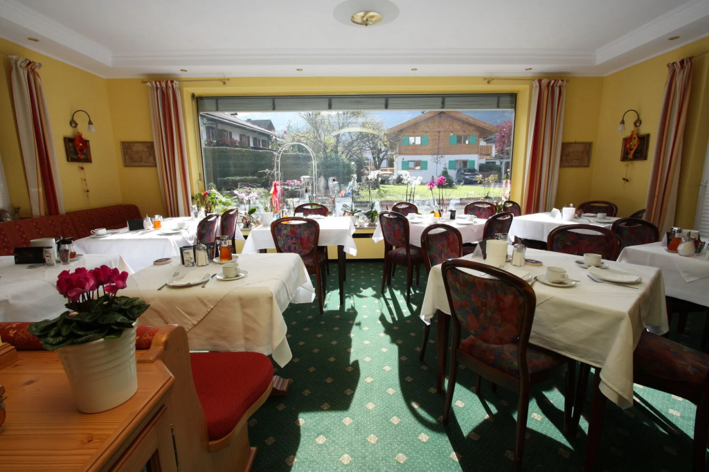 Hotel garni Almenrausch und Edelweiss