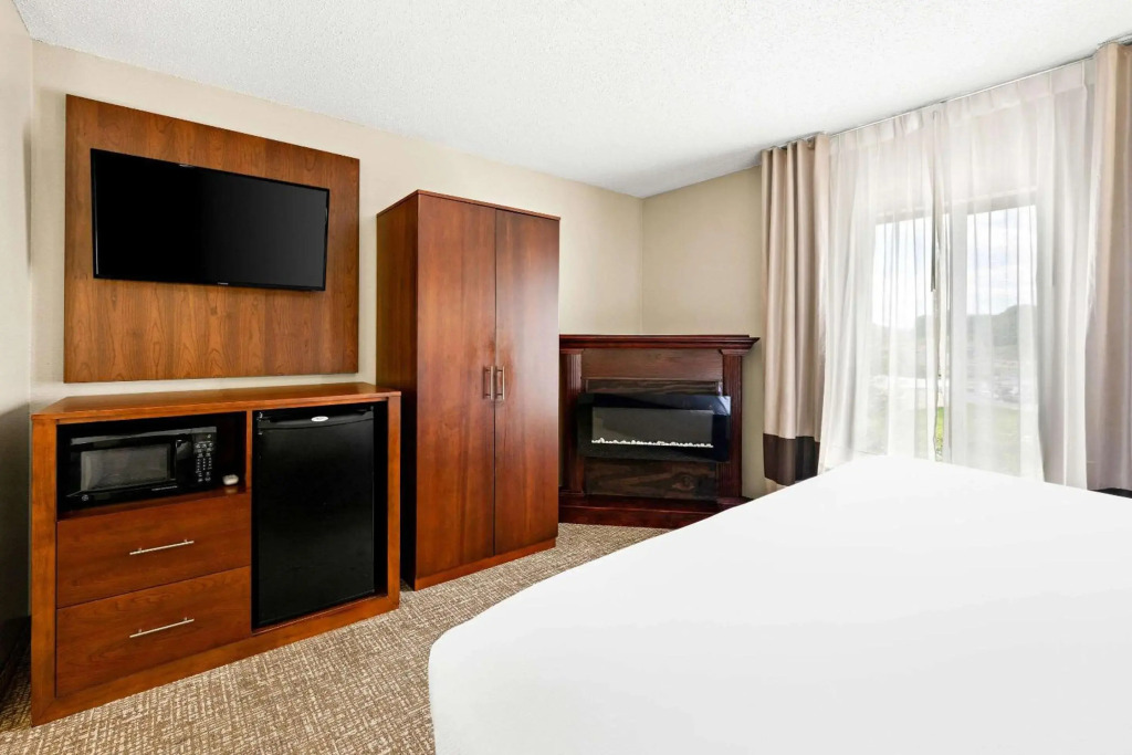 Comfort Suites Abingdon I-81
