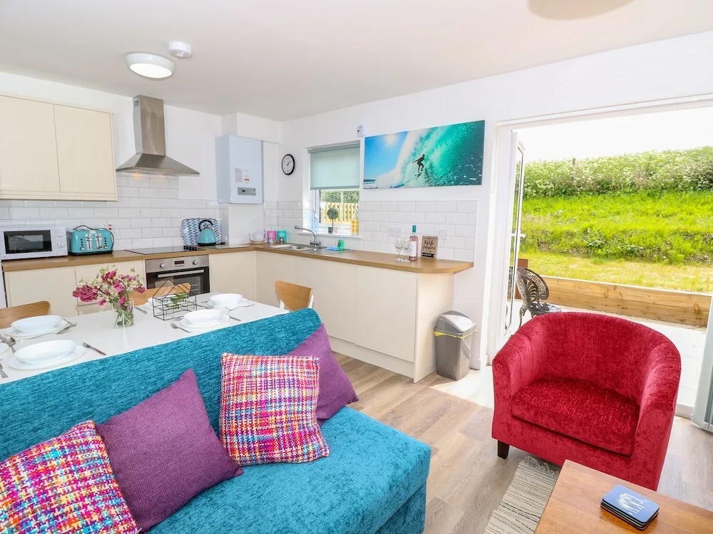 5 Yarmouth Cottages