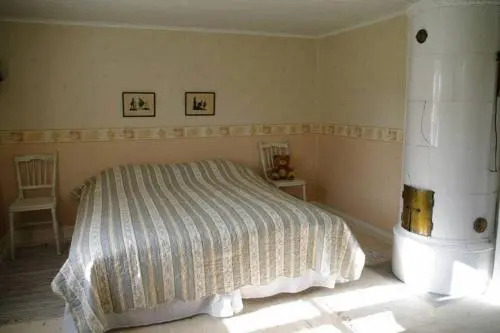 Olstorp Gård Bed & Breakfast