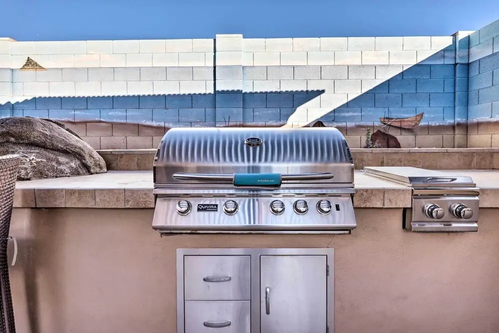Maricopa Home w/ Swim-up Bar, Heated Pool & Slide