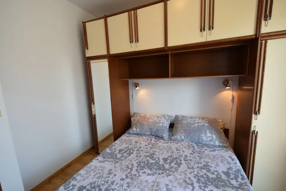 Apartments Petrica